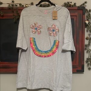 NATURAL LIFE Light Gray Short Sleeve Tee with Rainbow Sequin Smile & Floral Eyes
